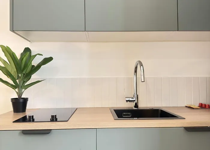 Mezzanine Cozy - 4 Pers - Gare & Centre アパート *